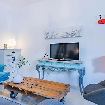 Corredera Living * コルドバ